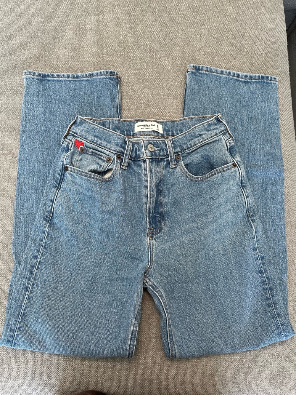 Abercrombie & Fitch High Rise 90s Relaxed Jeans